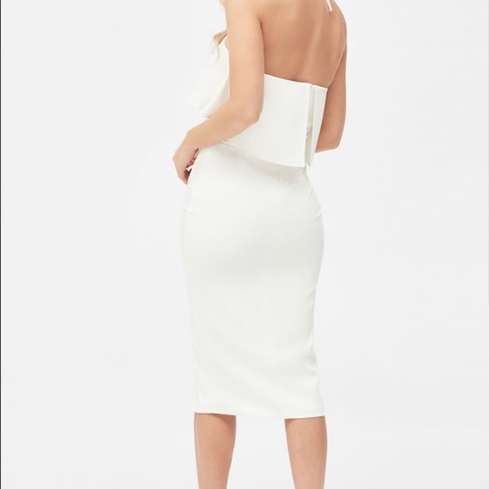 Lavish Alice Halter Neck Double Layer Midi Dress size 4 - Picture 2 of 5